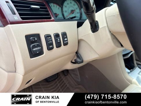 Used 2005 Toyota Solara SLE FWD image 18