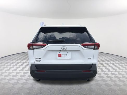 Certified 2025 Toyota RAV4 XLE FWD image 15