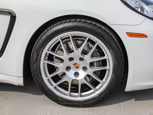 Used 2015 Porsche Panamera 4 image 10