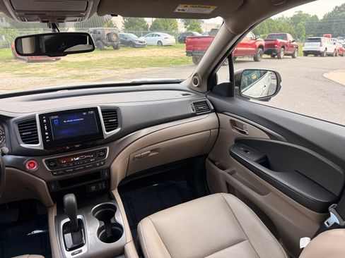 Used 2017 Honda Pilot EX-L image 23