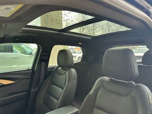 Used 2022 Chevrolet TrailBlazer ACTIV w/ Sun and Liftgate Package image 2