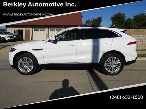 Used 2018 Jaguar F-PACE Prestige AWD/4WD image 2
