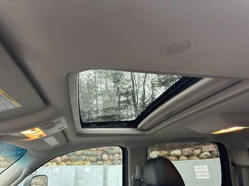 Used 2012 GMC Sierra 2500 SLT w/ SLT Convenience Package image 21