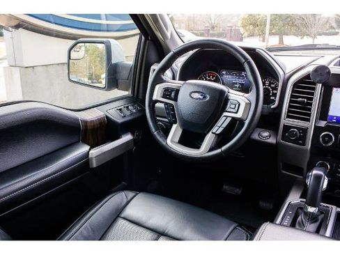 Certified 2019 Ford F150 Lariat image 13