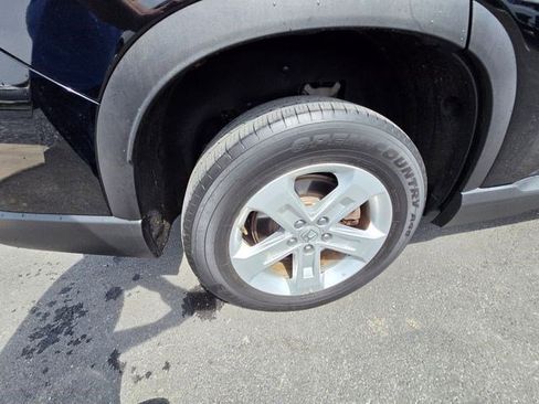 Used 2023 Honda Pilot LX image 27