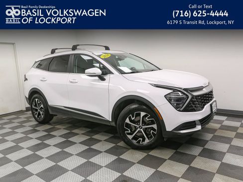 Used 2024 Kia Sportage EX AWD/4WD image 1