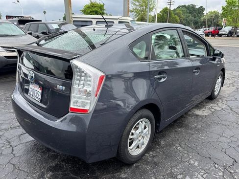 Used 2011 Toyota Prius Three image 4