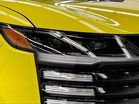 New 2026 Nissan Kicks SR w/ Cold Weather Package image 13