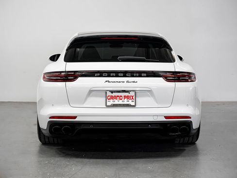 Used 2018 Porsche Panamera Turbo Sport Turismo AWD/4WD image 4