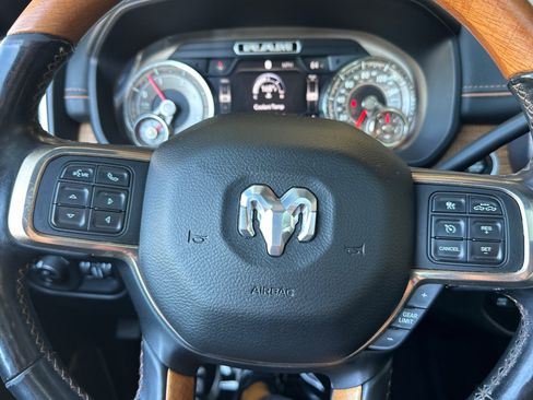 Used 2020 RAM 2500 Limited AWD/4WD image 10