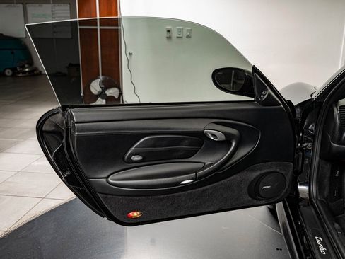 Used 2002 Porsche 911 Turbo image 24