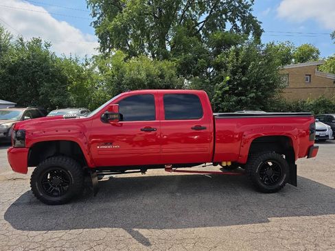 Used 2009 Chevrolet Silverado 2500 LT w/ Exterior Plus Package AWD/4WD image 3
