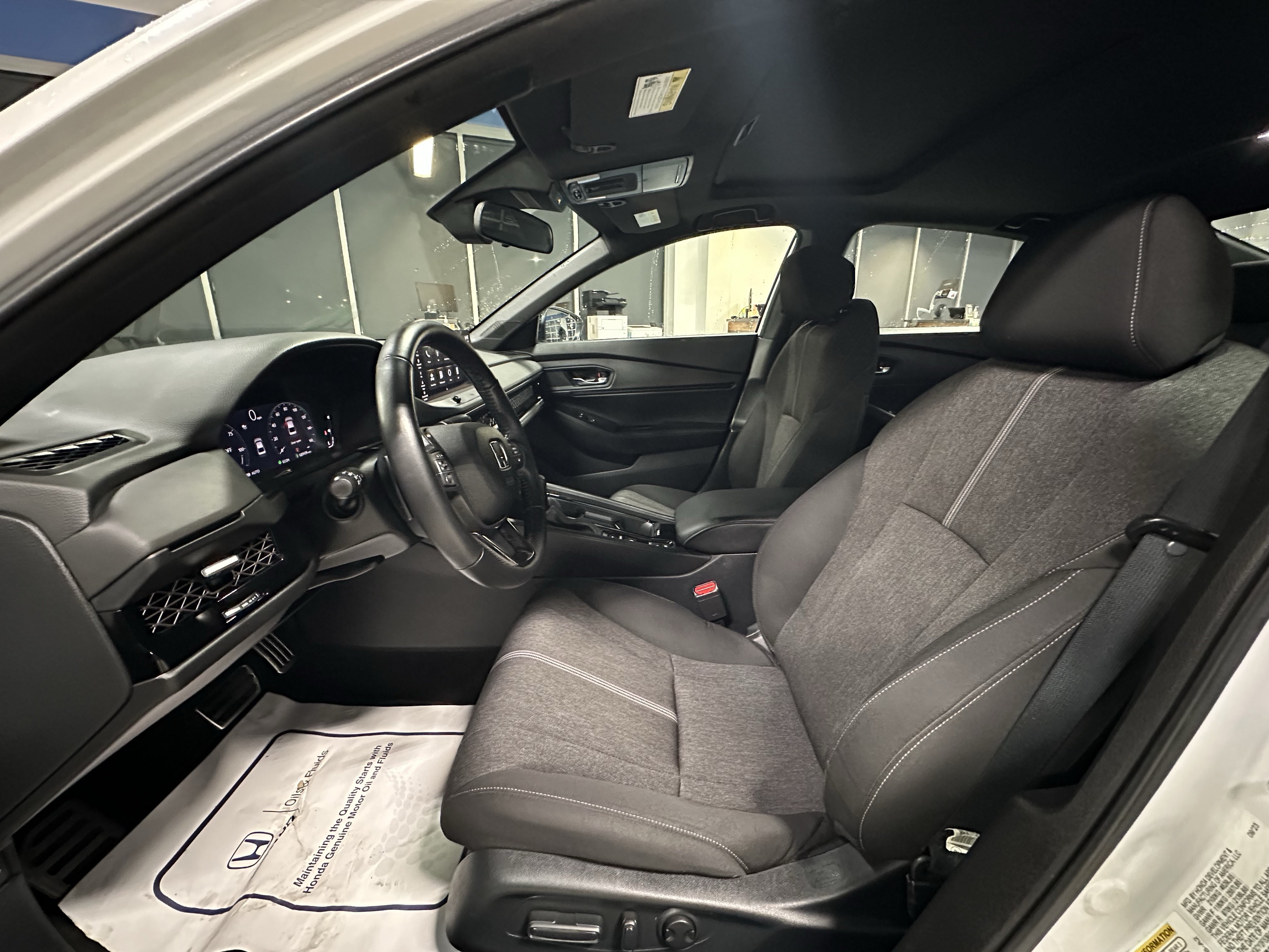 Used 2024 Honda Accord Sport image 9