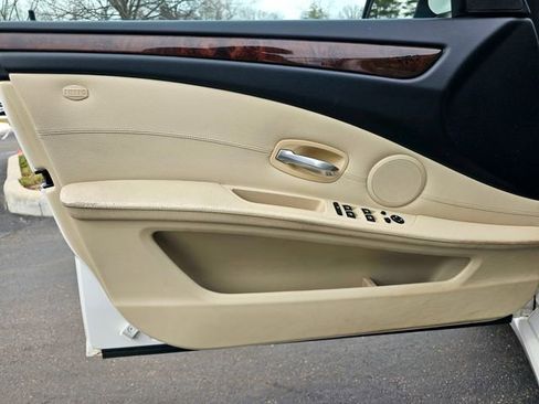 Used 2010 BMW 528i xDrive Sedan image 20