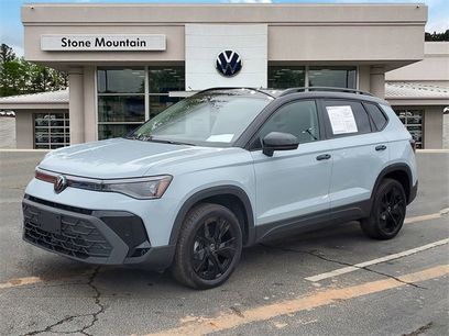 Certified 2025 Volkswagen Taos SE