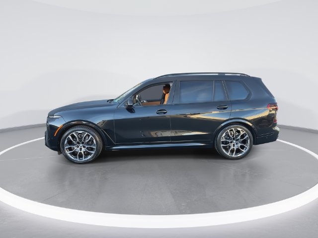 Used 2025 BMW X7 xDrive40i w/ M Sport Package AWD/4WD image 5