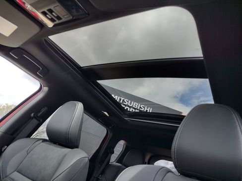 New 2026 Mitsubishi Outlander AWD image 2