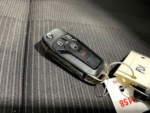 Used 2017 Ford F150 XLT w/ Equipment Group 302A Luxury image 19