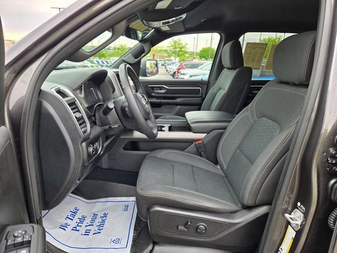 Used 2025 RAM 1500 Big Horn AWD/4WD image 17