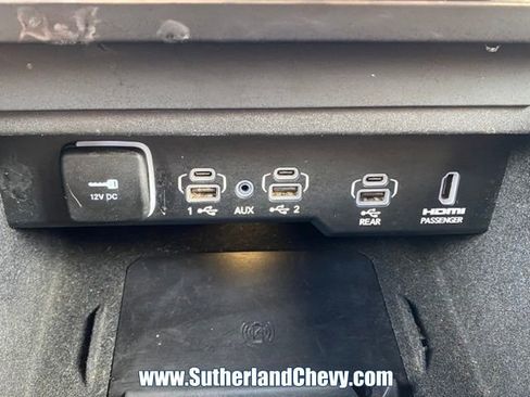 Used 2022 Jeep Grand Wagoneer Series III w/ Rear Seat Video Group 1 image 35