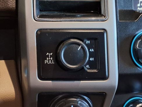 Used 2019 Ford F150 Lariat image 25