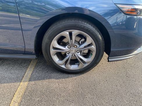 Certified 2024 Honda Accord EX image 11