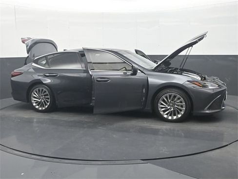 Used 2022 Lexus ES 350 Ultra Luxury image 35