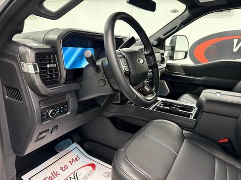 New 2026 Ford F450 Platinum w/ FX4 Off-Road Package image 13