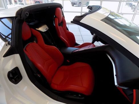 Used 2021 Chevrolet Corvette Stingray Premium Cpe w/ Z51 Performance Package RWD image 27