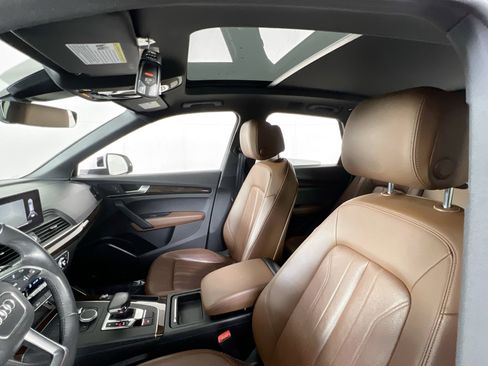 Used 2019 Audi Q5 2.0T Premium w/ Convenience Package image 21