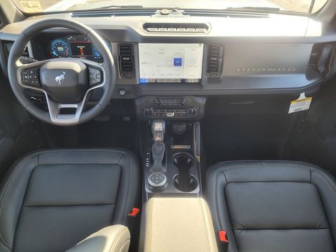 New 2026 Ford Bronco Badlands image 38