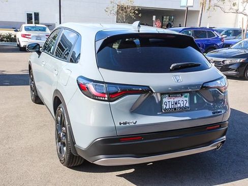 Used 2025 Honda HR-V Sport image 7