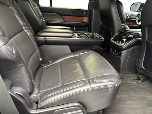 Used 2020 Lincoln Navigator Reserve RWD image 42