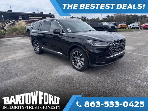Used 2025 Lincoln Aviator Reserve w/ Luxury Package image 3