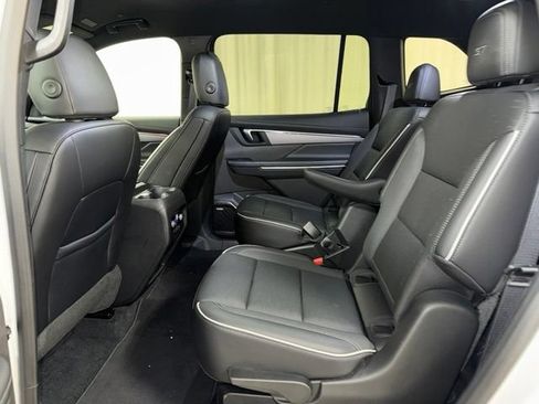 Used 2026 Buick Enclave Sport Touring AWD/4WD image 17