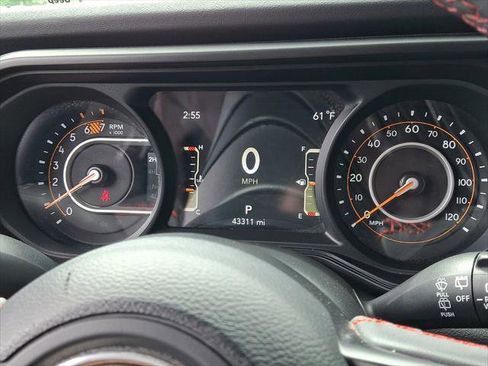Certified 2024 Jeep Wrangler Unlimited Rubicon AWD/4WD image 27