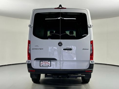 Used 2024 Mercedes-Benz Sprinter 2500 image 6