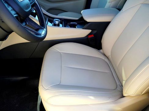 New 2025 Jeep Grand Cherokee Limited image 11