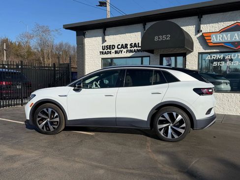 Used 2021 Volkswagen ID.4 1st Edition image 5