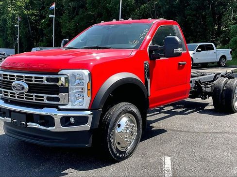 New 2025 Ford F550 2WD Regular Cab Super Duty w/ XL Chrome Package image 2