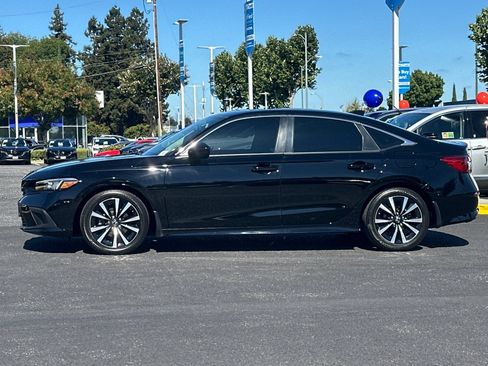 Used 2024 Honda Civic EX image 2