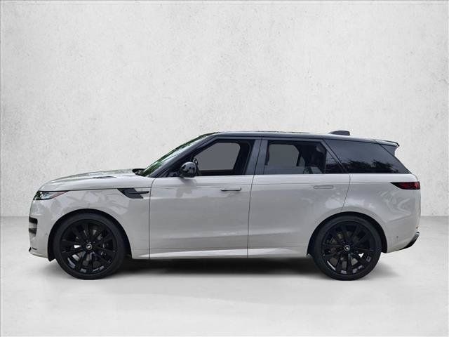 Used 2025 Land Rover Range Rover Sport Dynamic SE AWD/4WD image 9