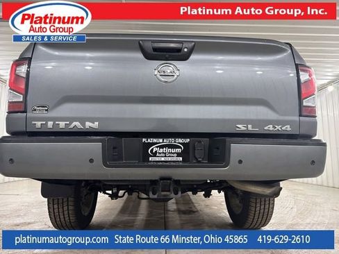 Used 2021 Nissan Titan SL w/ Moonroof Package image 57
