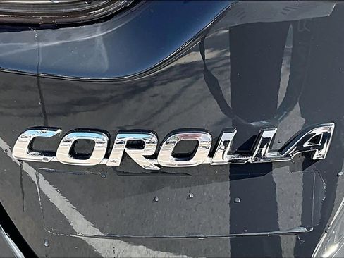 Used 2025 Toyota Corolla SE image 31