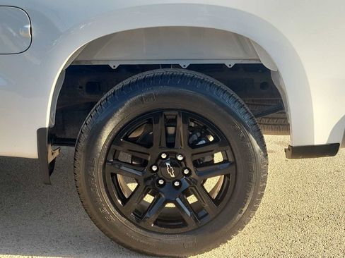 Used 2024 Chevrolet Silverado 1500 Custom w/ LPO, Dark Essentials Package RWD image 12