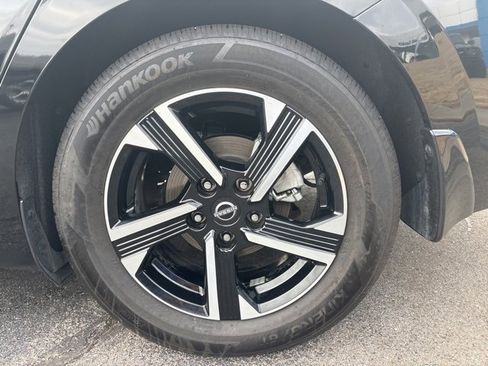 Used 2025 Nissan Sentra SV image 14