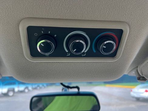 Used 2019 Chevrolet Express 3500 LS RWD image 26