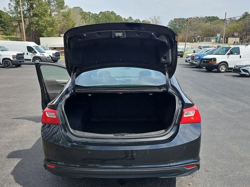 Used 2022 Chevrolet Malibu LS image 29