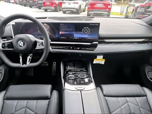 New 2026 BMW 530i w/ M Sport Package RWD image 4
