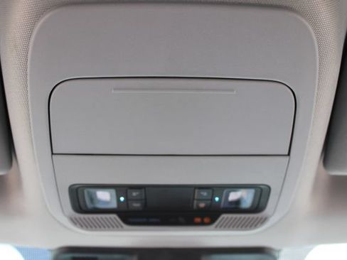 Used 2025 Ford F250 XLT AWD/4WD image 33